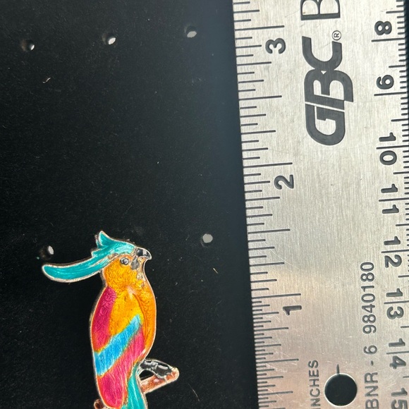 Colorful Parrot Enamel Pin - Multicolor Bird Accessory - Picture 2 of 3